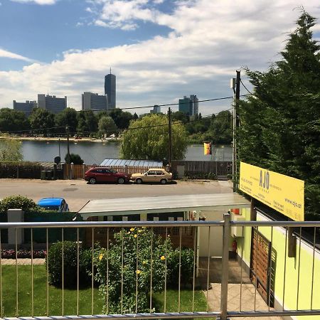 Ajo Vienna Lake View - Contactless Check-In Экстерьер фото